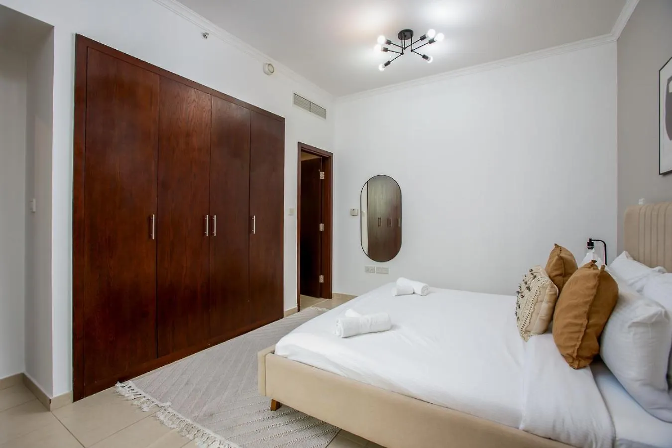 Near Dubai Mall - 1Br Apartment In The Residence 8,Downtown - Allsopp & Allsopp