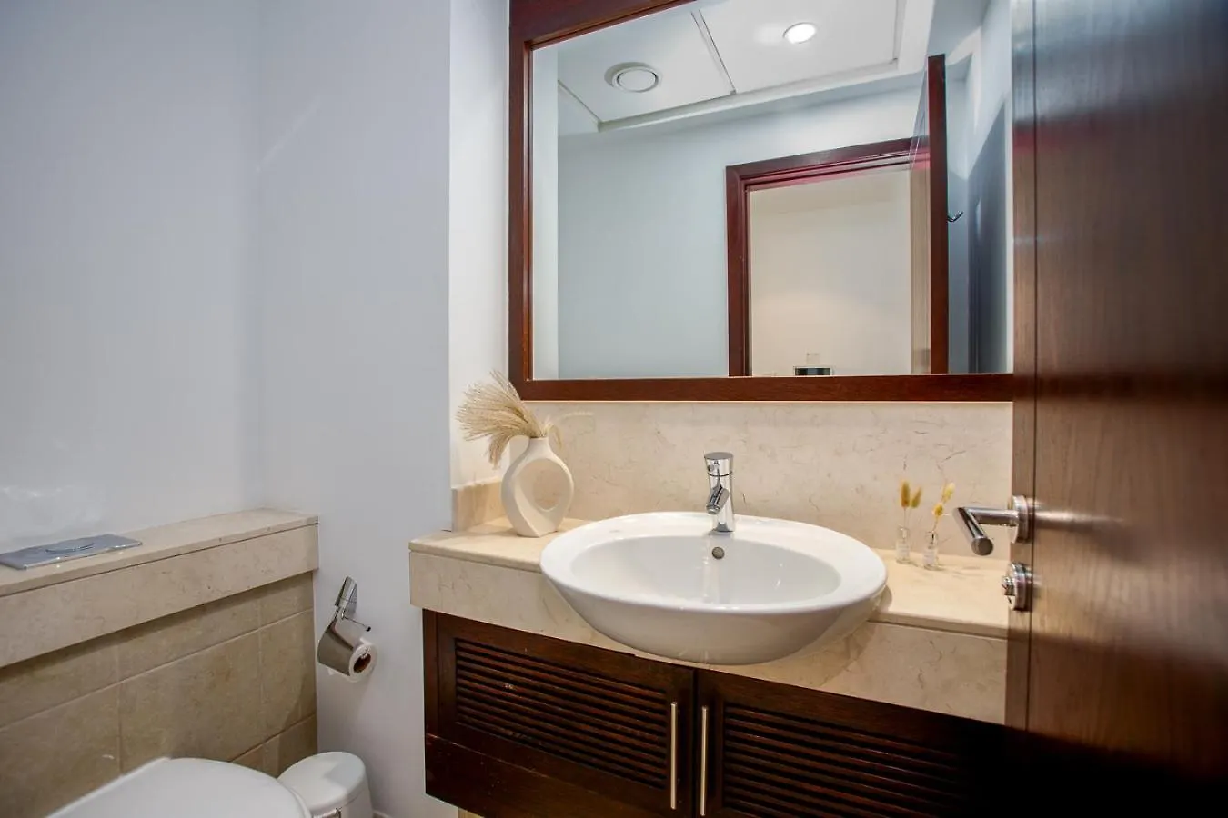 Near Dubai Mall - 1Br Apartment In The Residence 8,Downtown - Allsopp & Allsopp 0*,
